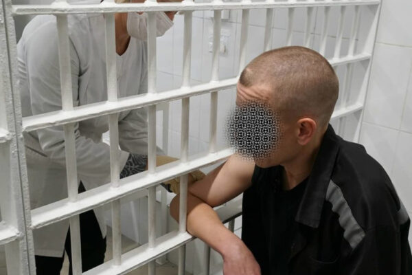 Non solo vaccino, in carcere servono medici e infermieri