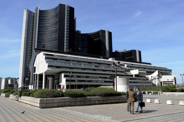 Il flop della procura di Napoli: metà delle inchieste sono un buco nell’acqua