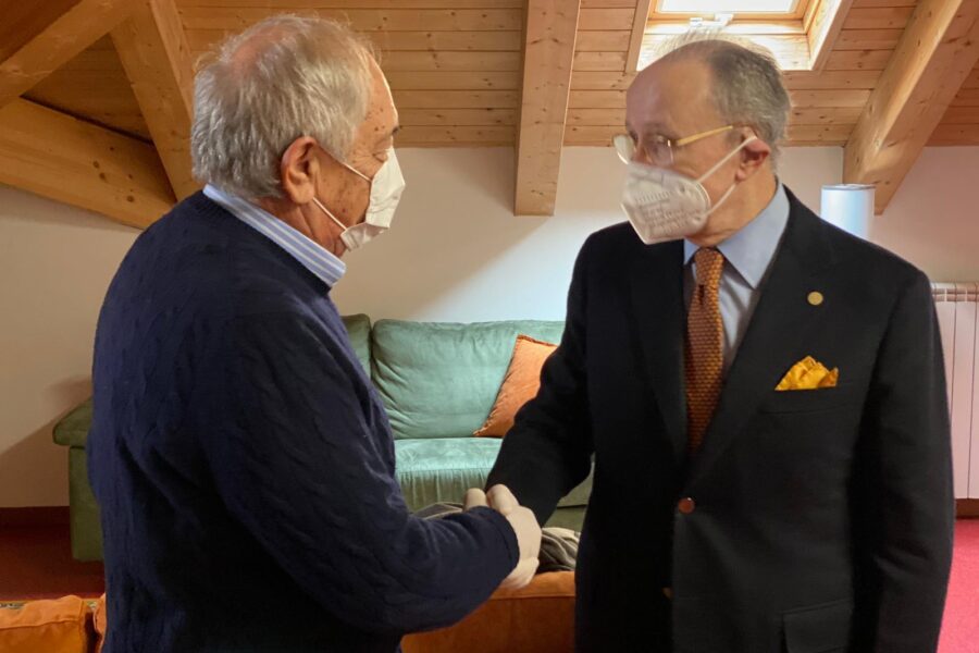 Torino, la solidarietà per gli Asili notturni da parte di Associazione Nazionale calzolai e associazione “Il Pellicano”