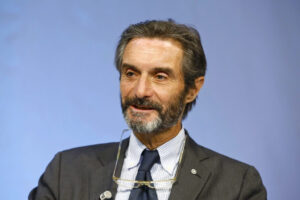 Fontana scrive ai Pm, la politica si sottomette al potere giudiziario