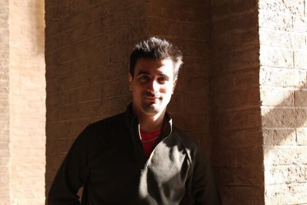 “Il Coronavirus muta ma niente paura”, il virologo di Cambridge spiega perchè