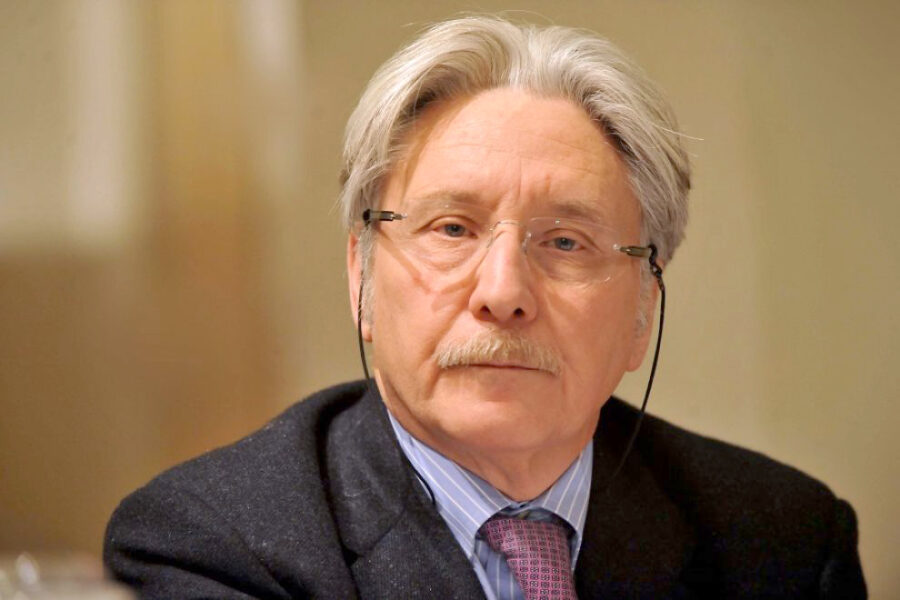 “Carceri sovraffollate, dal governo misure inadeguate”, intervista a Giovanni Fiandaca