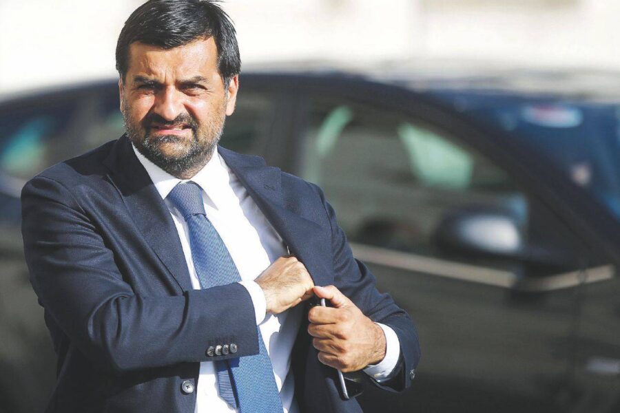 “Parlo con gli avvocati poi vi do le chat”, Palamara risponde all’appello delle toghe