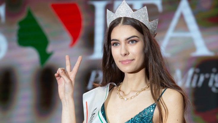 Chi è Martina Sambucini, la 19enne Miss Italia dell’anno del Covid