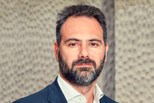 Catello Maresca candidato sindaco per il centrodestra, a sua insaputa? Catello Maresca candidato sindaco per il centrodestra, a sua insaputa?