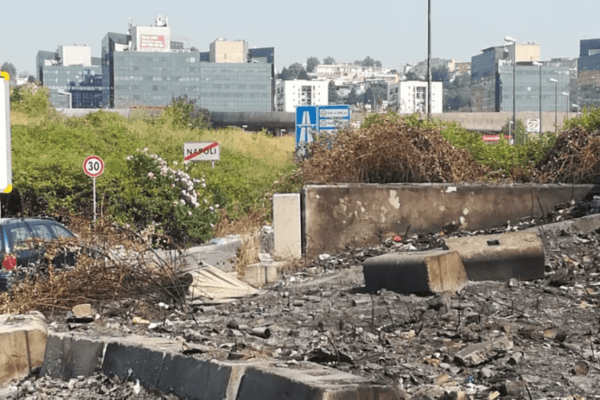 Degrado ambientale e povertà, Napoli tra le città meno vivibili d’Italia