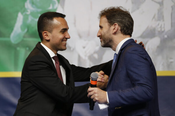 Scandalo Philip Morris Casaleggio, le quattro domande del Riformista