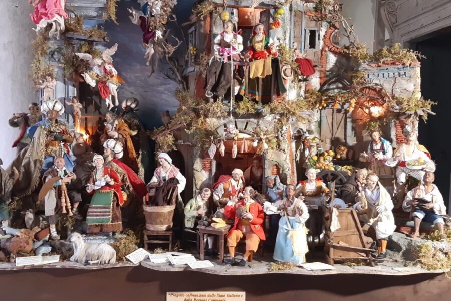 La Campania regala presepi a tutta Italia ma la Regione Lombardia lo rifiuta: ora è fermo a Bergamo