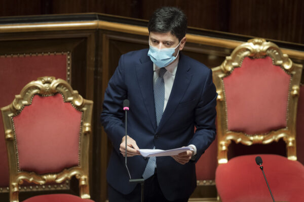 Foto Roberto Monaldo / LaPresse
02-12-2020 Roma
Politica
Senato – Comunicazioni del ministro della Salute Roberto Speranza su misure contro emergenza Covid-19
Nella foto Roberto Speranza

Photo Roberto Monaldo / LaPresse 
02-12-2020 Rome (Italy) 
Senate – Communications by Health minister Roberto Speranza on the Covid-19 emergency
In the pic Roberto Speranza