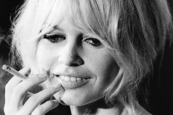 Brigitte Bardot la spara grossa: “Il covid? Una cosa buona, regola la popolazione”