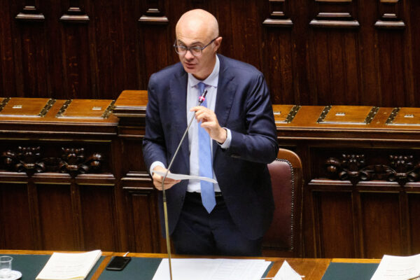 Foto Mauro Scrobogna /LaPresse
30-09-2020 Roma, Italia
Politica
Camera dei Deputati – Question time
Nella foto: Federico D’Incà, Ministro per i rapporti con il Parlamento

Photo Mauro Scrobogna /LaPresse
September 30, 2020  Rome, Italy
Politics
Chamber of Deputies – Question Time
In the photo: Federico D’Incà, Minister for relations with the Parliament
