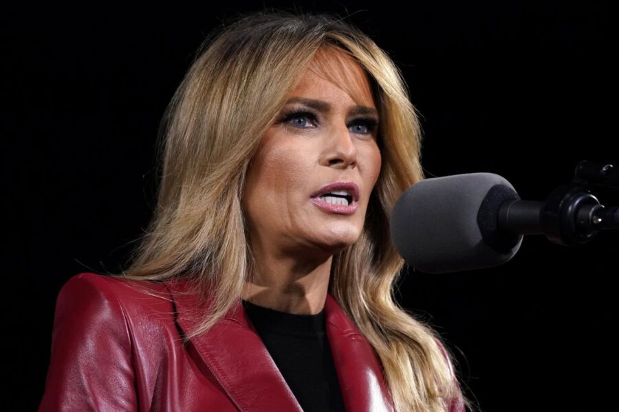 Melania Trump condanna l’attacco al Campidoglio: “Pettegolezzi fuorvianti sul mio conto”