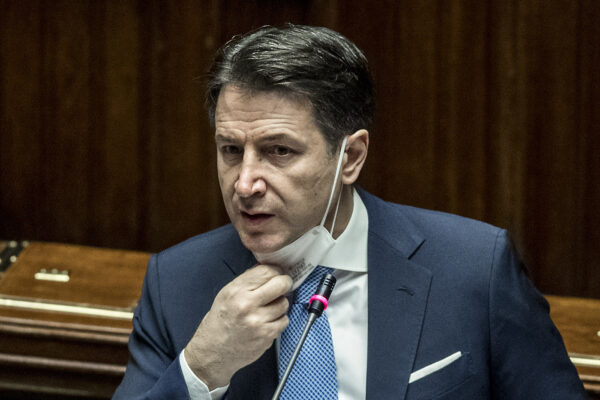 Foto Roberto Monaldo / LaPresse
18-01-2021 Roma
Politica
Camera dei Deputati – Comunicazioni del Presidente del Consiglio Giuseppe Conte sulla situazione politica
Nella foto Giuseppe Conte

Photo Roberto Monaldo / LaPresse 
18-01-2020 Rome (Italy) 
Chamber of Deputies – Communications by Prime Minister Giuseppe Conte on the political situation
In the pic Giuseppe Conte