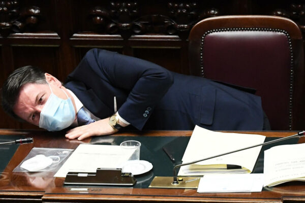Foto Ettore Ferrari/LaPresse/POOL Ansa 18 gennaio 2021 Roma, Italia Politica Camera dei Deputati – Comunicazioni del Presidente del Consiglio Giuseppe Conte sulla situazione politicaNella foto: Giuseppe ContePhoto Ettore Ferrari/LaPresse/POOL Ansa January 18, 2021 Rome (Italy) politics Chamber of Deputies – Communications by Prime Minister Giuseppe Conte on the political situationIn the pic: Giuseppe Conte