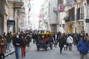 Regioni, da oggi 15 in zona gialla: le regole da seguire
