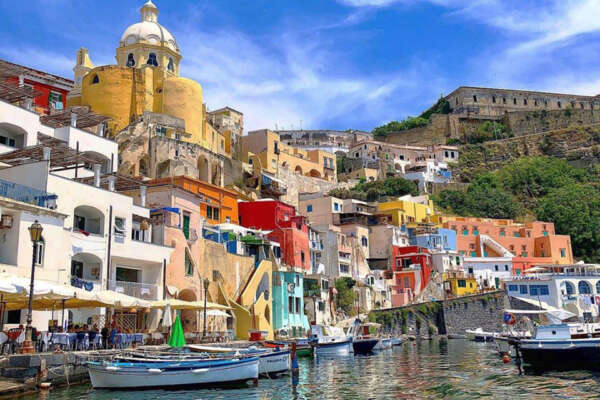 Paradosso Procida: la Capitale della Cultura è senza sanità