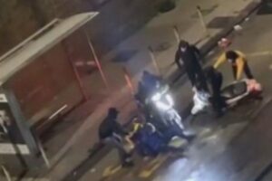 Rider picchiato e rapinato a Napoli, condannati i quattro minorenni della baby gang