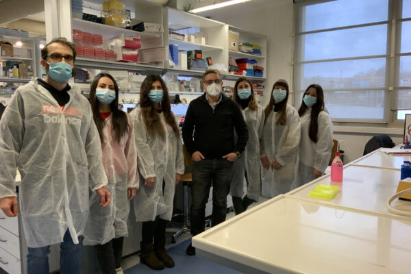 Il virus dell’Herpes per generare farmaci contro il cancro, la scoperta al Ceinge di Napoli