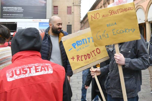 Chi sono i più colpiti dalle ricadute economiche del virus? Giovani, donne e Sud