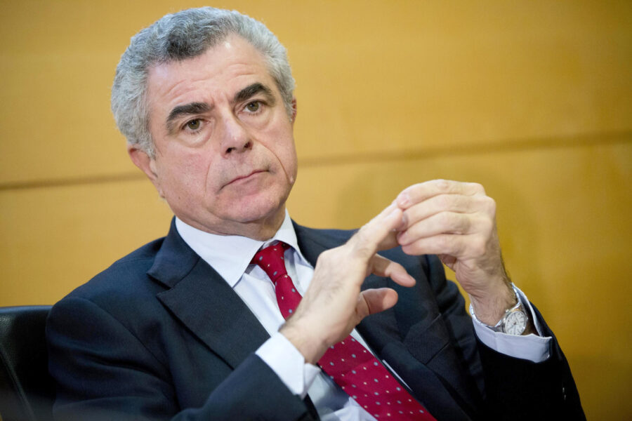 Furia contro i giudici che non mandano in cella Mauro Moretti