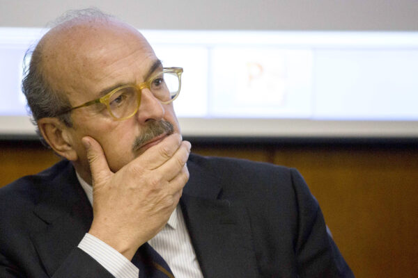 Foto Vincenzo Livieri – LaPresse 
18-03-2015 – Roma – Italia 
Cronaca
Conferenza stampa dell’operazione GFB-Oculus che ha portato all’arresto di Giampietro Manenti. Nella foto Nello Rossi
Photo Vincenzo Livieri – LaPresse 
18-03-2015 – Rome –  Italy 
News
Press conference about Giampietro Manenti arrest. 
In the pic. Nello Rossi