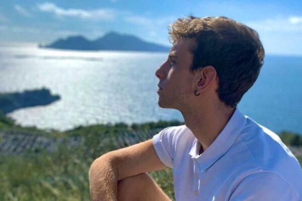 Il mistero di Andrea Pisano, l’appello della mamma: “Aiutatemi a capire come è morto”