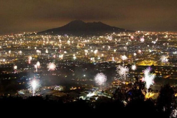 I napoletani hanno fatto bene a sparare fuochi d’artificio e festeggiare il Capodanno