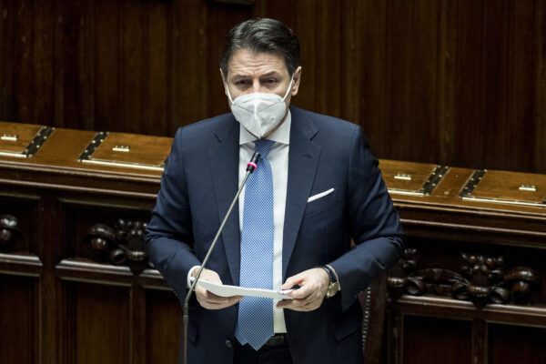 Foto Roberto Monaldo / LaPresse
18-01-2021 Roma
Politica
Camera dei Deputati – Comunicazioni del Presidente del Consiglio Giuseppe Conte sulla situazione politica
Nella foto Giuseppe Conte

Photo Roberto Monaldo / LaPresse 
18-01-2020 Rome (Italy) 
Chamber of Deputies – Communications by Prime Minister Giuseppe Conte on the political situation
In the pic Giuseppe Conte