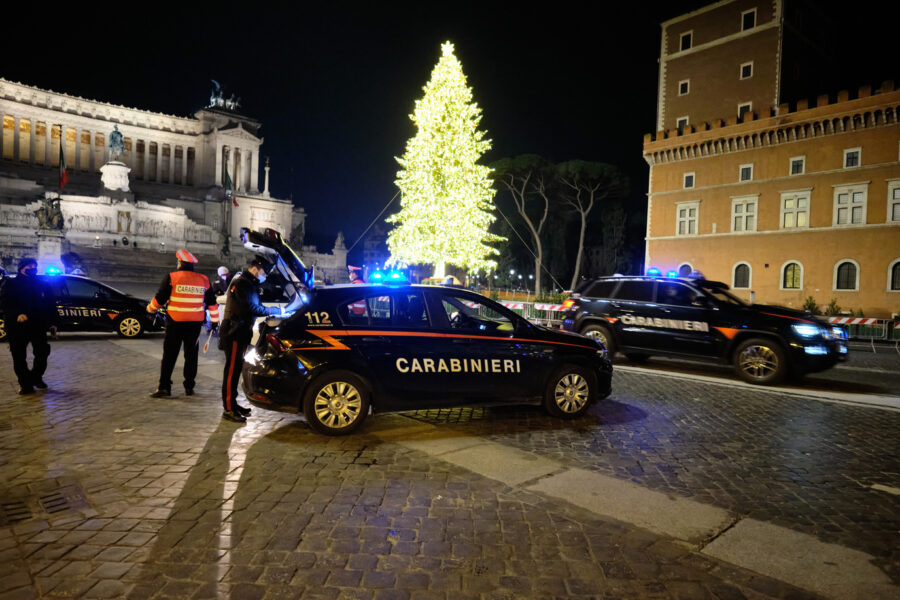 Nuove restrizioni dopo l’Epifania, convocato il Cdm: inaspriti i criteri per le zone arancioni e rosse