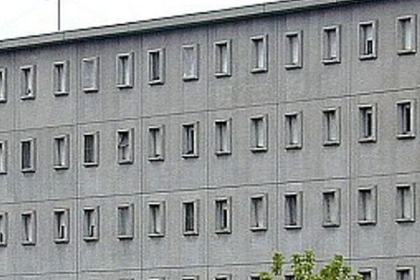 Muore nel sonno nel carcere di Bologna: aveva 28 anni e nessun problema, disposta autopsia