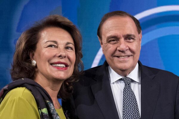 Foto Roberto Monaldo / LaPresse
13-09-2017 Roma
Politica
Trasmissione tv "Porta a Porta"
Nella foto Clemente Mastella con la moglie Sandra Lonardo

Photo Roberto Monaldo / LaPresse
13-09-2017 Rome (Italy)
Tv program "Porta a Porta"
In the photo Clemente Mastella, Sandra Lonardo
