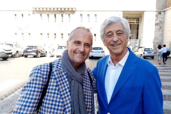 Michele Fusco con il calciatore e Pallone d’Oro Gianni Rivera (Foto da Facebook Michele Fusco)