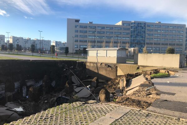 Voragine Ospedale del Mare, 10 giorni per ripristinare acqua e aria calda: “Non torturiamo nessuno”