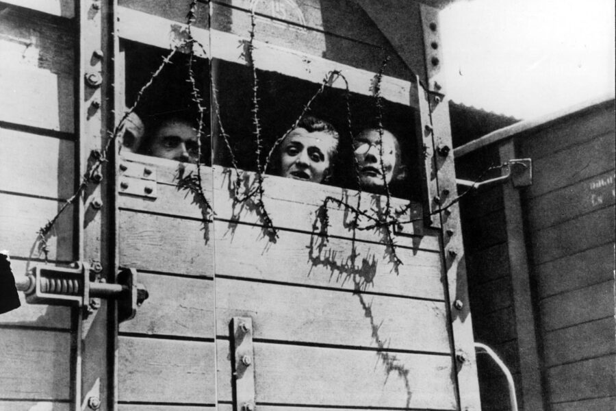 Quella bimba che fuggiva prima di nascere era vostra nonna…