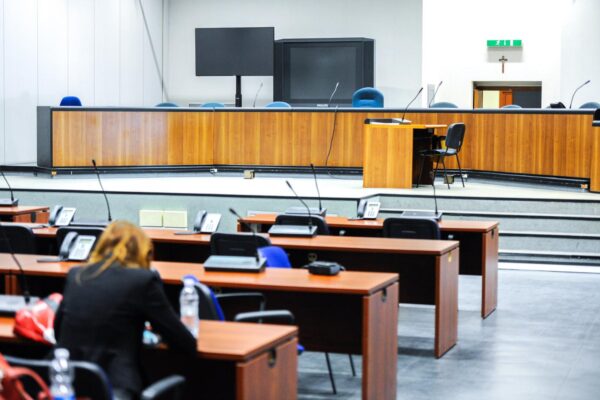 Udienze in fasce orarie, solo un giudice su 5 riesce a evitare il caos in tribunale