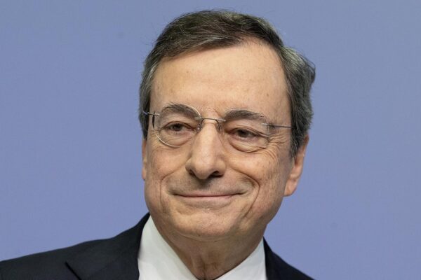 Chi è Mario Draghi, l’ex presidente della Bce incaricato da Mattarella per il nuovo governo