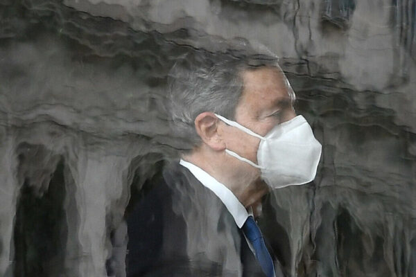 Foto Ettore Ferrari/POOL Ansa/LaPresse03-02-2021 Roma – ItaliaPoliticaCrisi di governo, è il giorno di Draghi: l’arrivo al QuirinaleNella foto: Mario DraghiPhoto Ettore Ferrari/POOL Ansa/LaPresse03-02-2021 Rome (Italy) Former President of the European Central Bank Mario Draghi arrives for a meeting with Italian President Sergio Mattarella at the Quirinale Palace for consultations to form new government following the resignation of Prime Minister Giuseppe ConteIn the pic: Mario Draghi