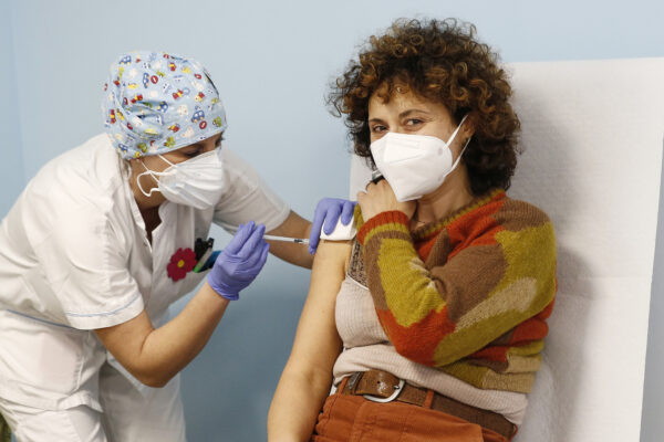 Foto Cecilia Fabiano/ LaPresse 
22 febbraio 2021 Roma (Italia)
Cronaca  : 
Inizio della campagna vaccinale anti covid per il personale scolastico docente e non docente 
Nella foto : il polo vaccinale allestito presso l’ospedale Sant’Andrea dedicato al personale scolastico . Assistente tecnico dell’istituto Pascal Fabiola Foglietta 
Photo Cecilia Fabiano/LaPresse
February 22 , 2021  Roma (Italy) 
News :
Beginning of the Covid-19 vaccination campaign dedicated to the school workers 
In The Pic : the vaccination center set up at Sant Andrea Hospital dedicated to the school workers 
Foto Cecilia Fabiano/ LaPresse 
22 febbraio 2021 Roma (Italia)
Cronaca  : 
Inizio della campagna vaccinale anti covid per il personale scolastico docente e non docente 
Nella foto : il polo vaccinale allestito presso l’ospedale Sant’Andrea dedicato al personale scolastico . Assistente tecnico dell’istituto Pascal Fabiola Foglietta 
Photo Cecilia Fabiano/LaPresse
February 22 , 2021  Roma (Italy) 
News :
Beginning of the Covid-19 vaccination campaign dedicated to the school workers 
In The Pic : the vaccination center set up at Sant Andrea Hospital dedicated to the school workers