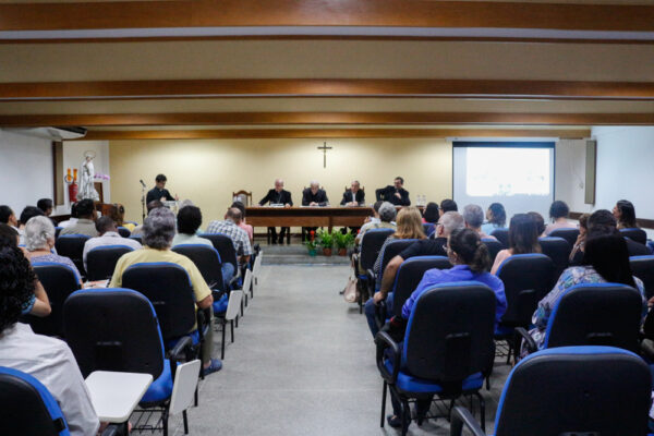 Il fantasma del Sinodo italiano