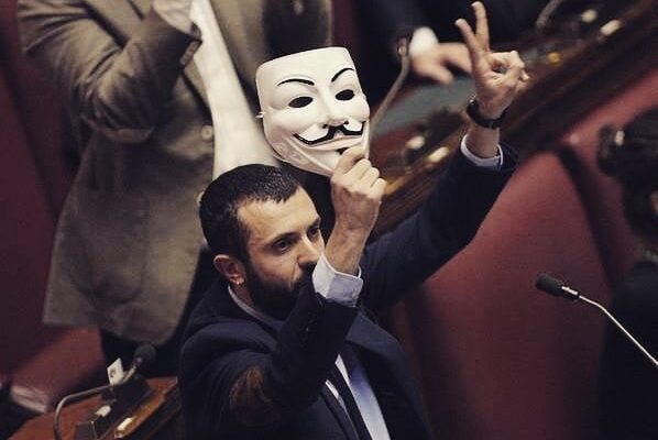 Cinque Stelle tra caos, rabbia e aria di scissione, lascia D’Ambrosio: “Partito in un vicolo cieco”