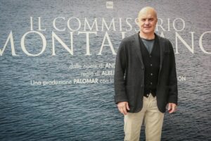 Foto  Stefano Colarieti / LaPresse
Spettacolo 
Roma, 22.02.2016, Sede Rai Viale Mazzini, photocall per la presentazione nuove puntate de ‘Il Commissario Montalbano’
nella foto: Luca Zingaretti




Ph: Stefano Colarieti / Lapresse
Entertainment
Rome, 22.02.2016 Head quarter rai, photocell for ‘Il Commissario Montalbano’

in the picture: Luca Zingaretti