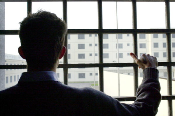 Il boss al 41 bis potrà ascoltare la musica, lo stabilisce il Tribunale: “È un diritto primario”