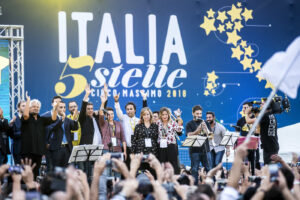 Faida grillina, boom di disiscrizioni: oltre 10mila si cancellano dal Movimento