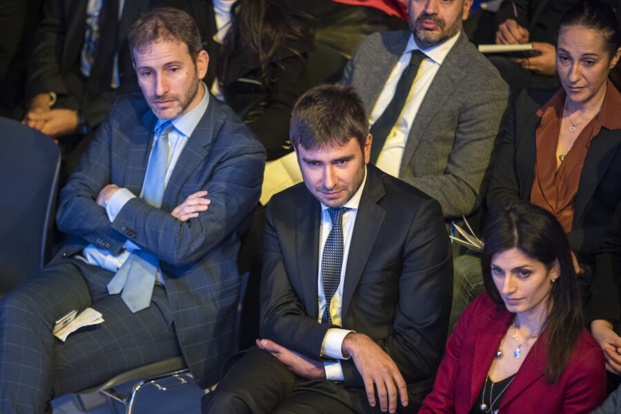Foto Roberto Monaldo / LaPresse
22-01-2019 Roma
Politica
Il M5S presenta il reddito di cittadinanza
Nella foto Davide Casaleggio, Alessandro Di Battista, Virginia Raggi

Photo Roberto Monaldo / LaPresse
22-01-2019 Rome (Italy)
M5S presents the citizenship income
In the photo Davide Casaleggio, Alessandro Di Battista, Virginia Raggi