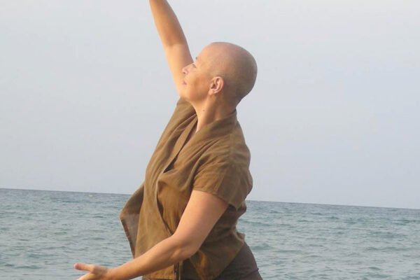 “Se respiri stai danzando”, un invito a spogliarsi di maschere e automatismi