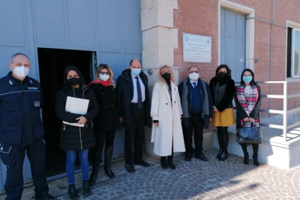 Nel carcere di Avellino il progetto sulla genitorialità: “Puntare su inclusione socio-lavorativa per i diversamente liberi”