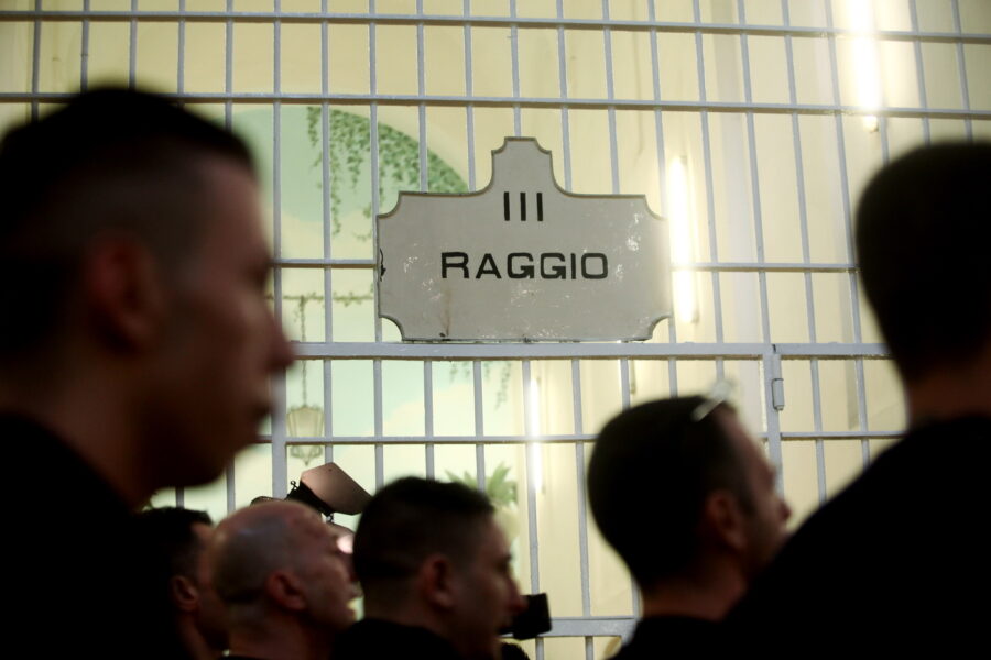 Foto LaPresse – Vince Paolo Gerace
15/10 /2018  – Milano (MI) 

Cronaca

Viaggio Carcere San Vittore

Nella foto  Detenuti nel Carcere di San Vittore in occasione del viaggio delle carceri italiane