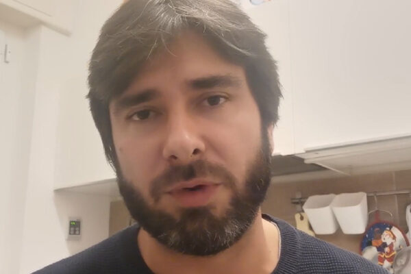 Di Battista guarda al suo partito per mettere insieme gli scissionisti grillini: pronta “L’Alternativa c’è”