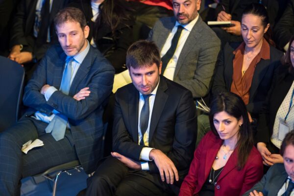Di Battista e Casaleggio pronti alla scissione, nasce il partito dei fuoriusciti 5 Stelle: i nomi