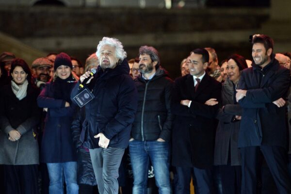 Grillo si piega a Draghi, Conte prova a prendersi il Movimento: al via lo scontro con Di Maio e Di Battista